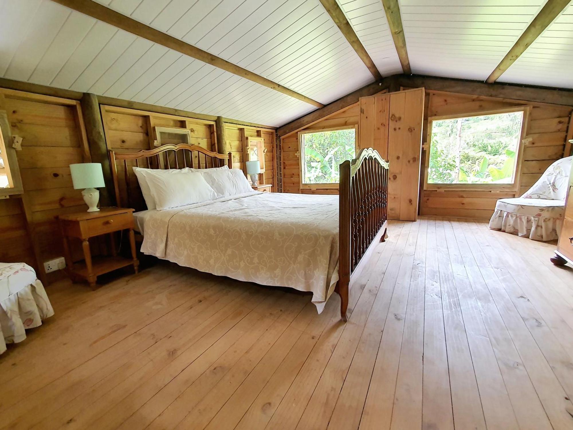 Le Chalet, La Petite Ferme Vieux Grand Port